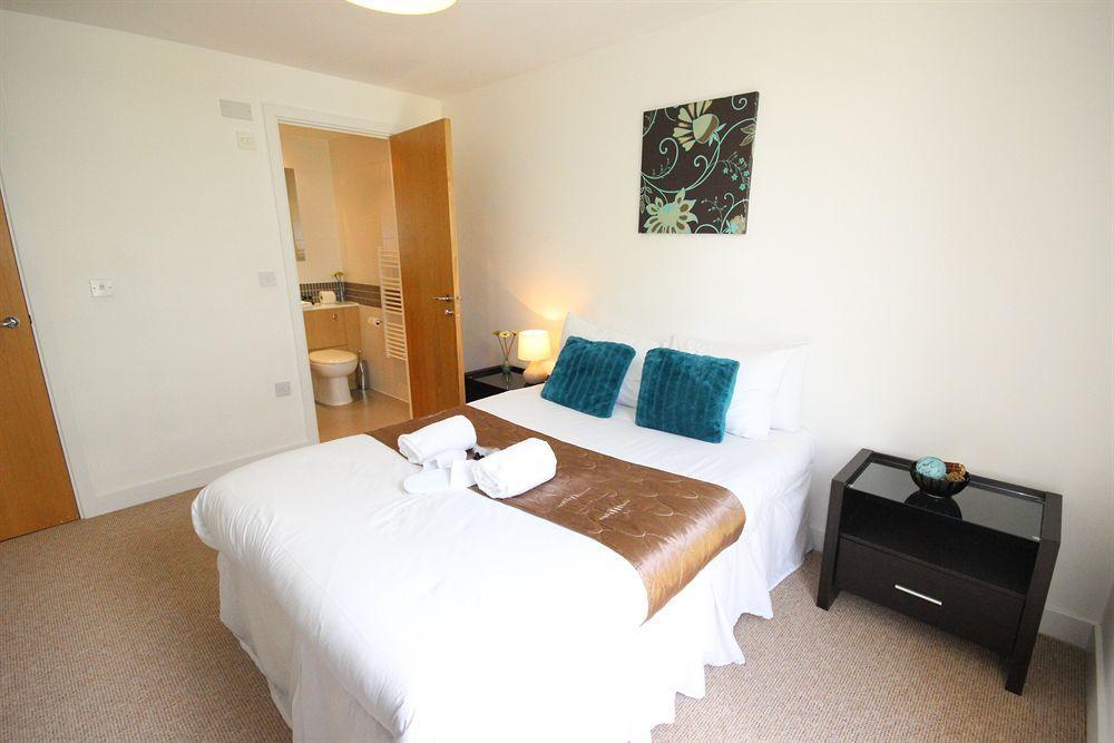 Cotels At Vizion Serviced Apartments, Superfast Broadband, Central Location, Free Parking, Fully Equipped Kitchen Milton Keynes Buitenkant foto