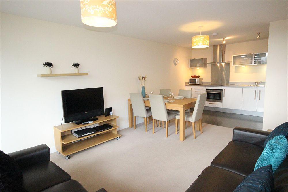 Cotels At Vizion Serviced Apartments, Superfast Broadband, Central Location, Free Parking, Fully Equipped Kitchen Milton Keynes Buitenkant foto