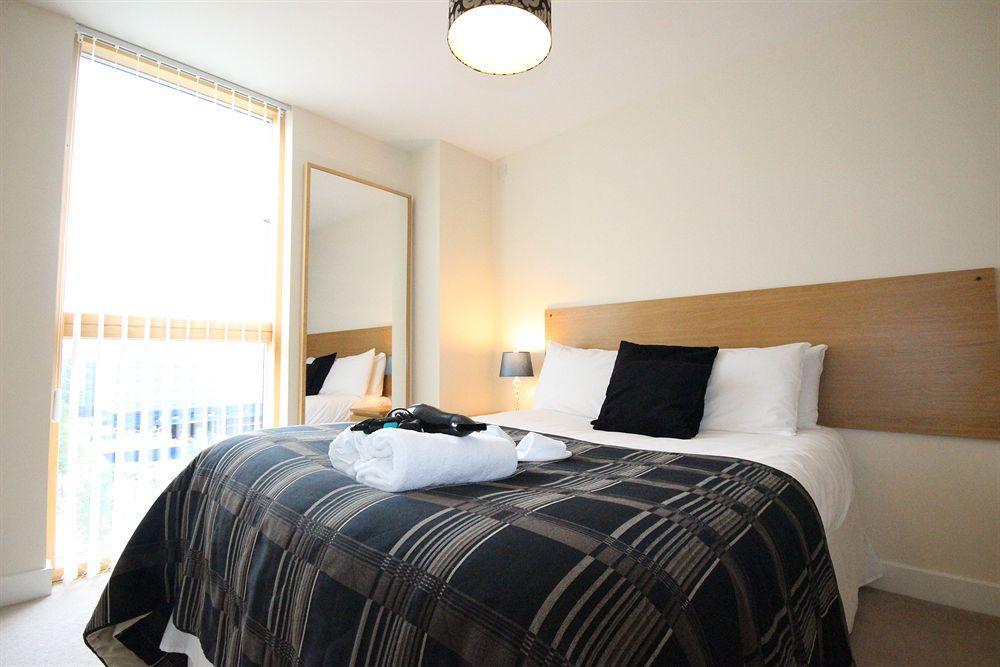 Cotels At Vizion Serviced Apartments, Superfast Broadband, Central Location, Free Parking, Fully Equipped Kitchen Milton Keynes Buitenkant foto