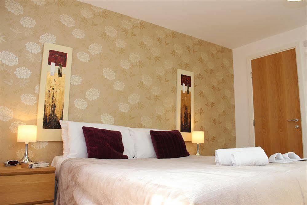 Cotels At Vizion Serviced Apartments, Superfast Broadband, Central Location, Free Parking, Fully Equipped Kitchen Milton Keynes Buitenkant foto